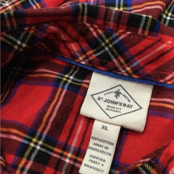 NWT Red Plaid Tartan Christmas Button Down Shirt - Picture 8 of 10